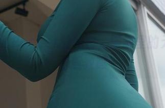Alina Becker的纯白，图集里的无圣光自我救赎